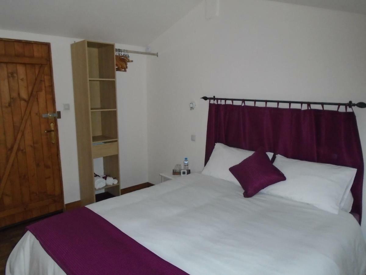 Bed and Breakfast 43 Rue Des Quarts Ménesplet Exterior foto