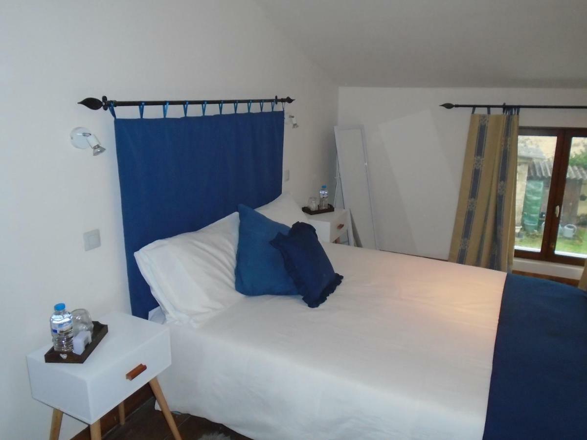 Bed and Breakfast 43 Rue Des Quarts Ménesplet Exterior foto